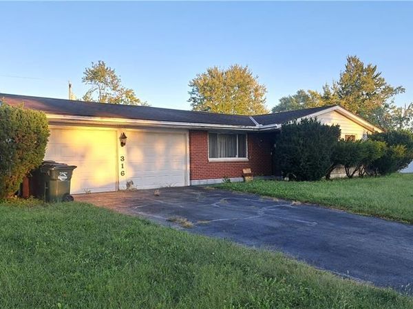 316 Carthage Place, Trotwood, OH 45426