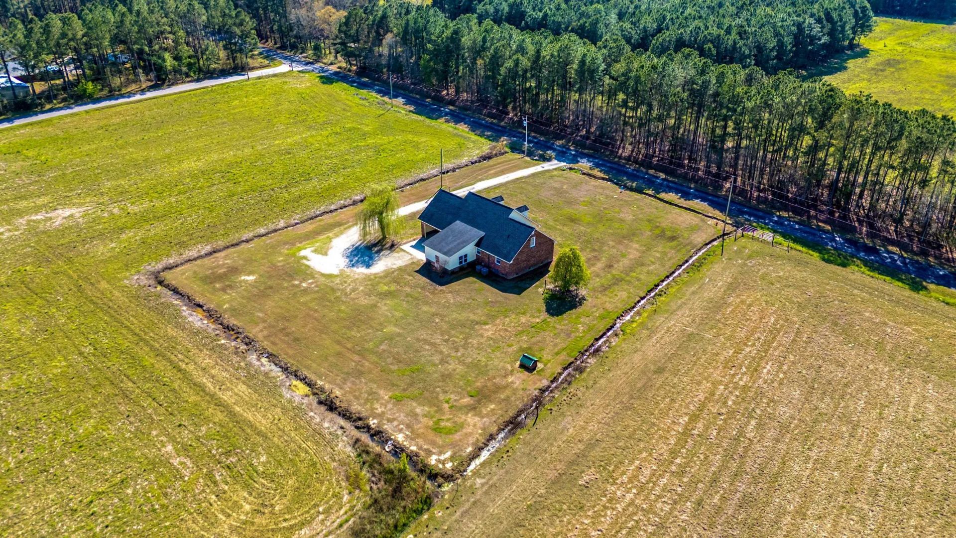 2851 Highway 984 Photo 7