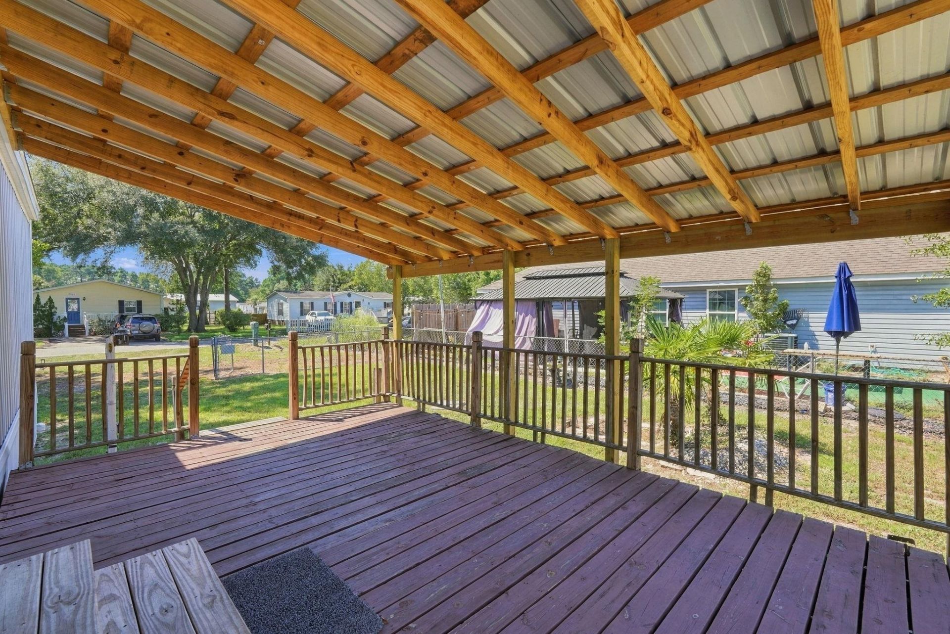 565 Summer Dr. Photo 11