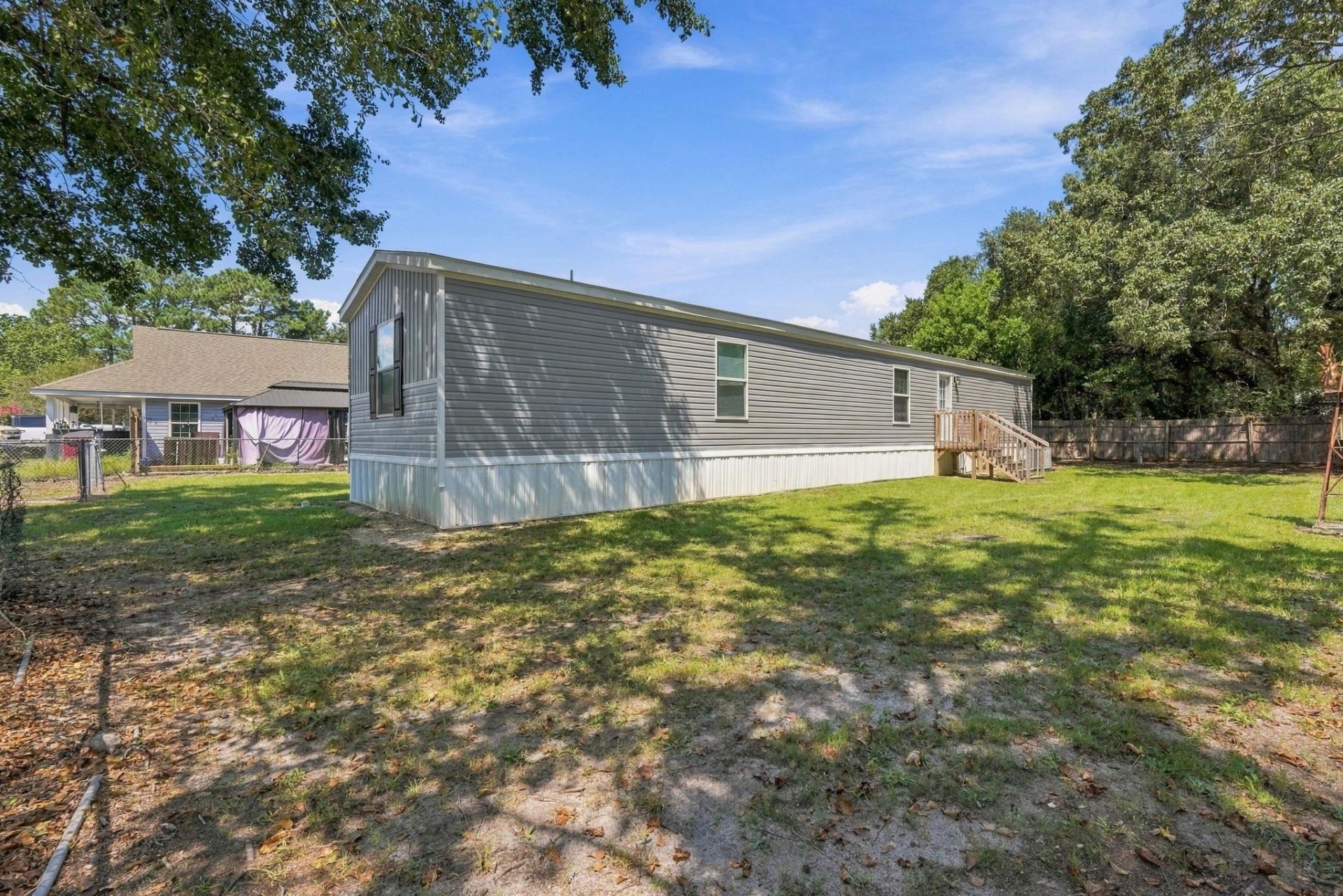 565 Summer Dr. Photo 12