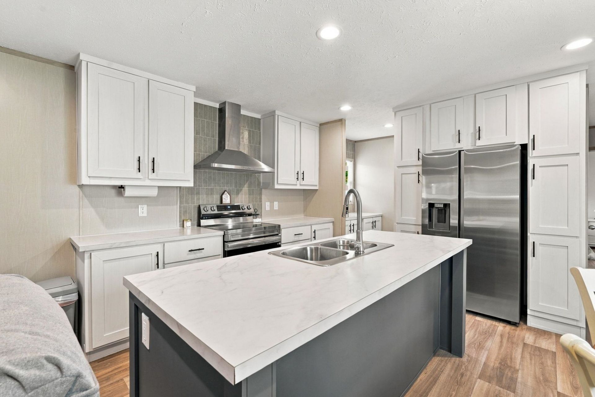 565 Summer Dr. Photo 19