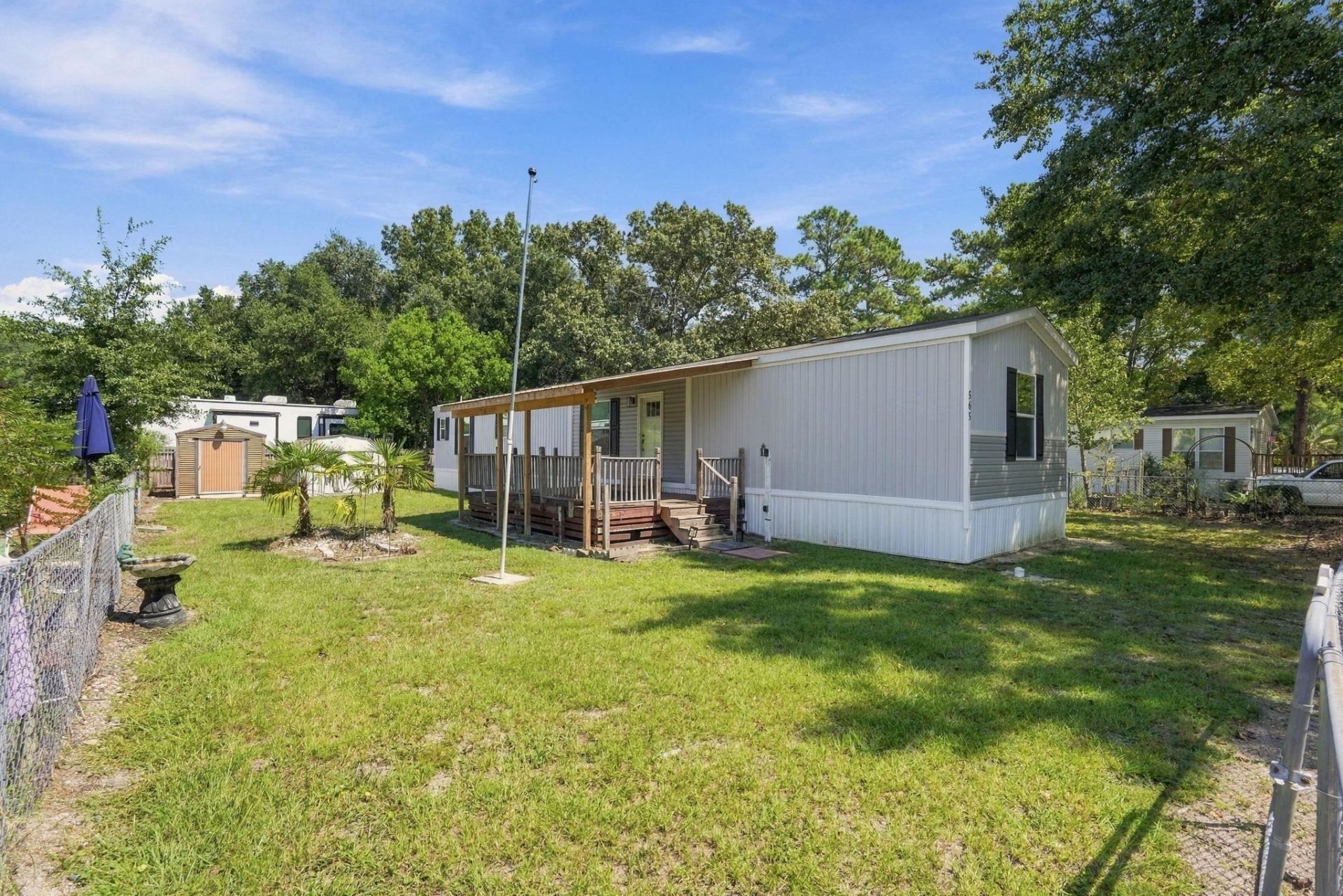 565 Summer Dr. Photo 43
