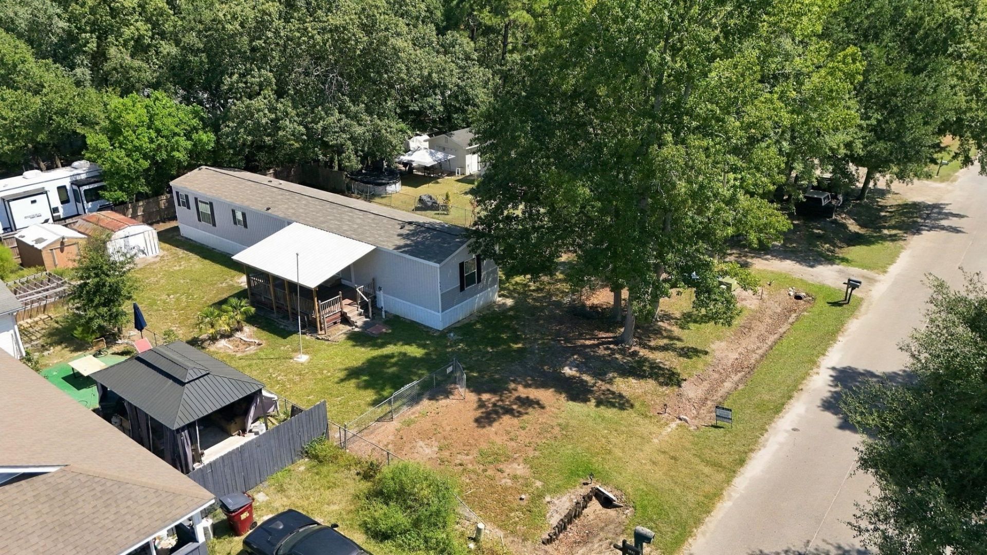 565 Summer Dr. Photo 5