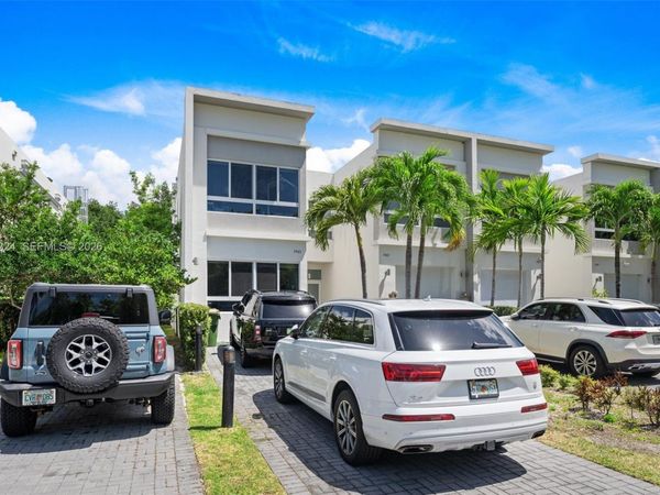 North Miami, FL 33181