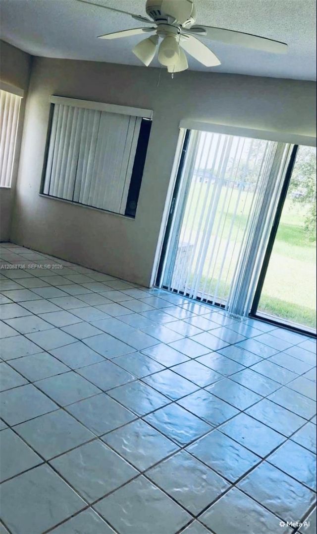 6105 Royal Poinciana Ln, Tamarac, FL 33319 Photo