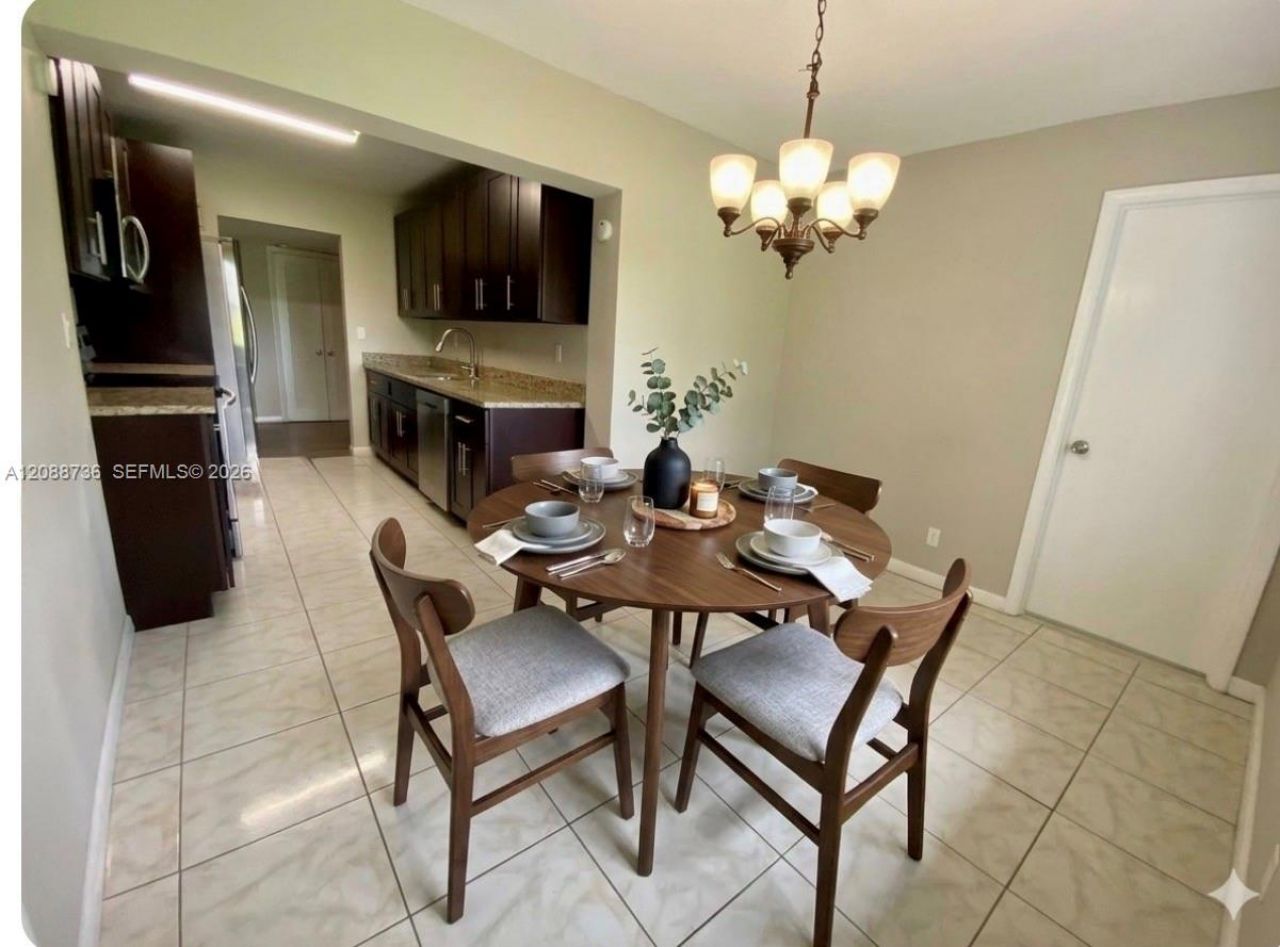 6105 Royal Poinciana Ln, Tamarac, FL 33319 Photo
