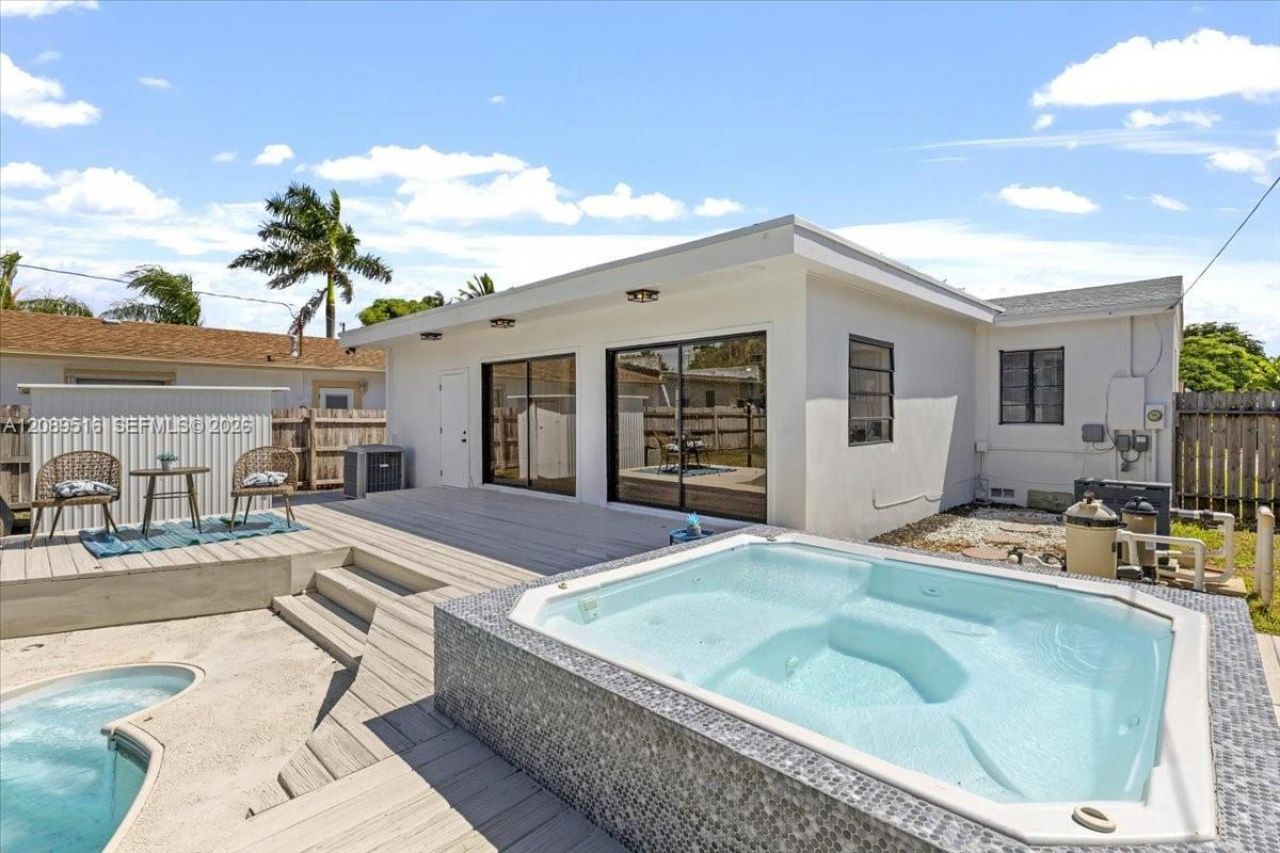 1227 N Ocean Breeze, Lake Worth, FL 33460 Photo