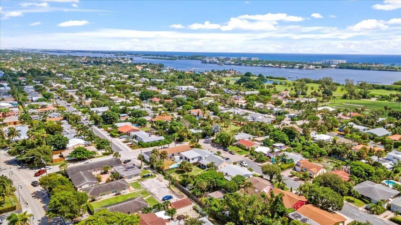 1227 N Ocean Breeze, Lake Worth, FL 33460 Photo