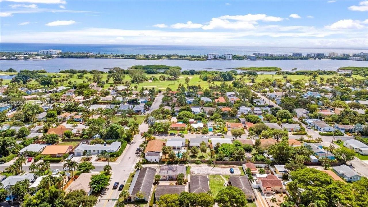 1227 N Ocean Breeze, Lake Worth, FL 33460 Photo
