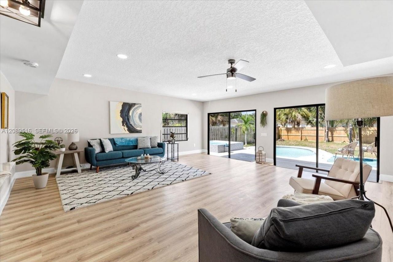 1227 N Ocean Breeze, Lake Worth, FL 33460 Photo