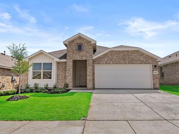 4253 Trickling Creek Lane, Fort Worth, TX 76036