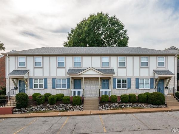 1447 Bobolink Place, Brentwood, MO 63144
