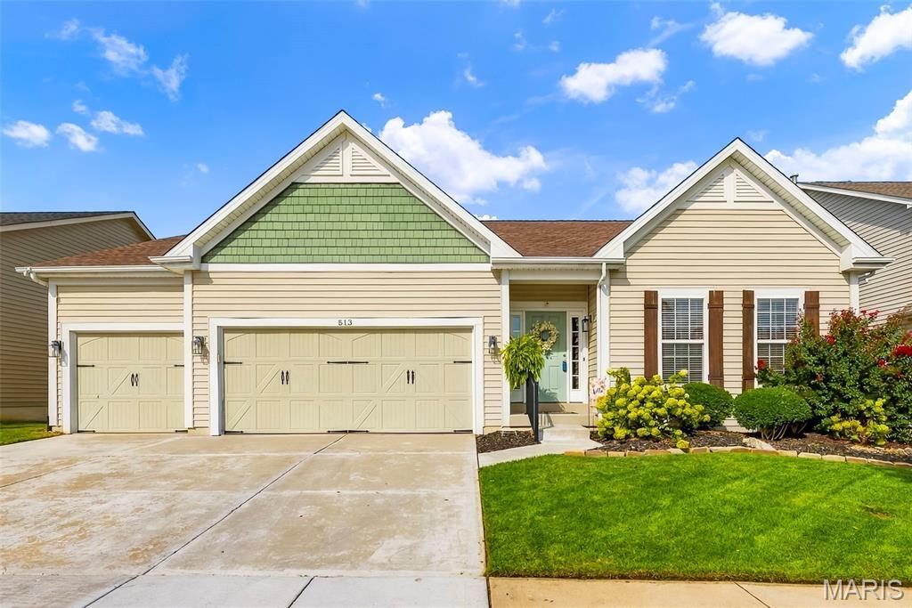 513 Country Chase Drive, Lake Saint Louis, MO 63367 Main Photo