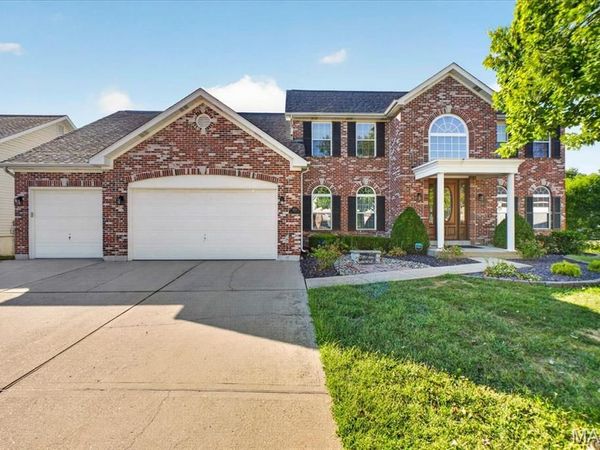 4551 Kerth Forest Drive, St Louis, MO 63128