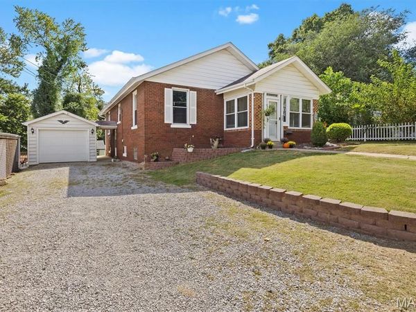 404 Polk Street, Belleville, IL 62220