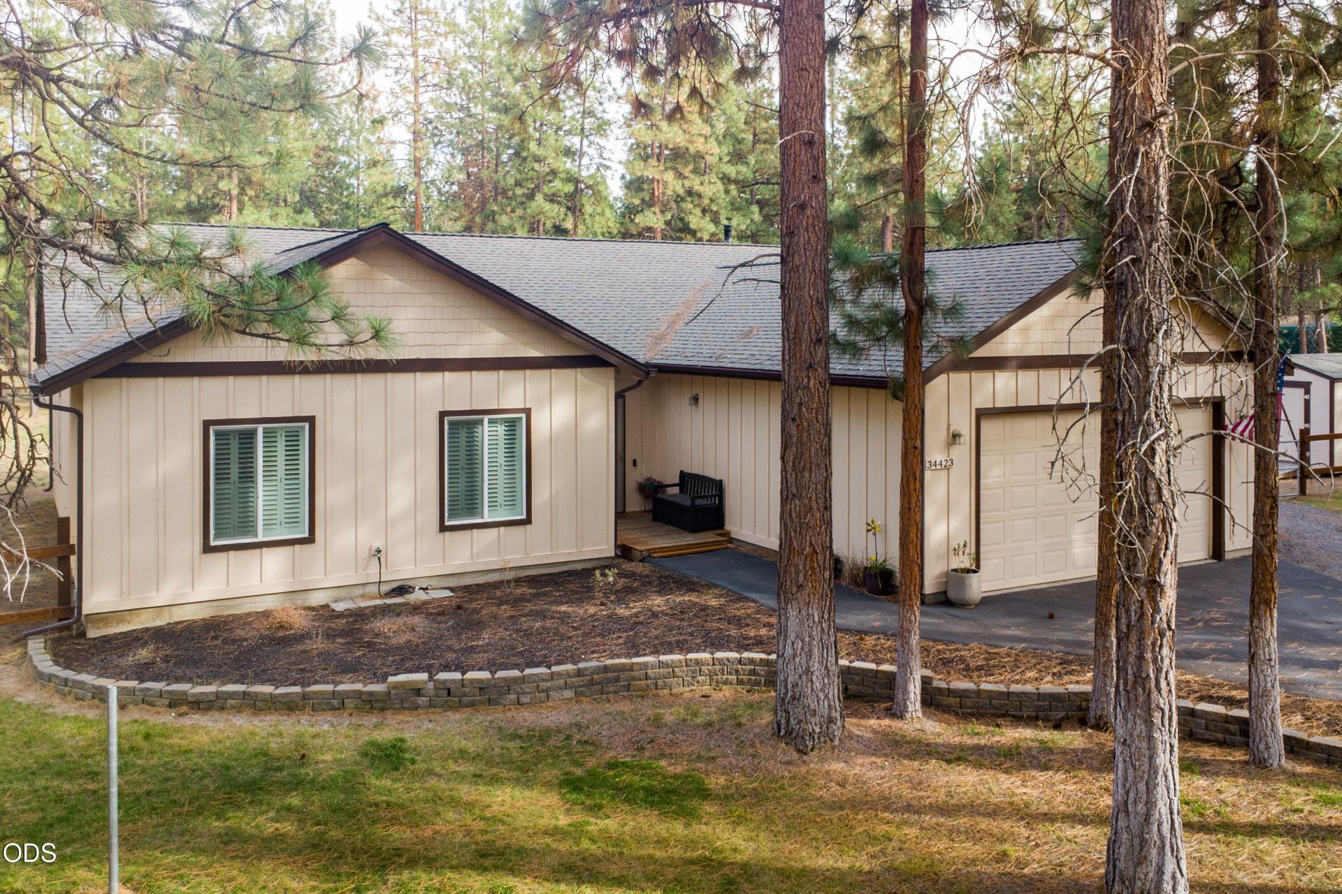 34423 Castle Drive, Chiloquin, OR 97624 Main Photo