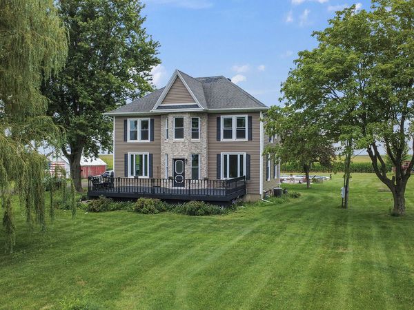 1532 N 2250th Road, Ottawa, IL 61350