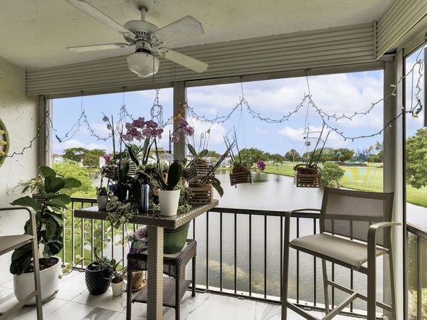 9500 N Hollybrook Lake Drive, Unit 301, Pembroke Pines, FL 33025