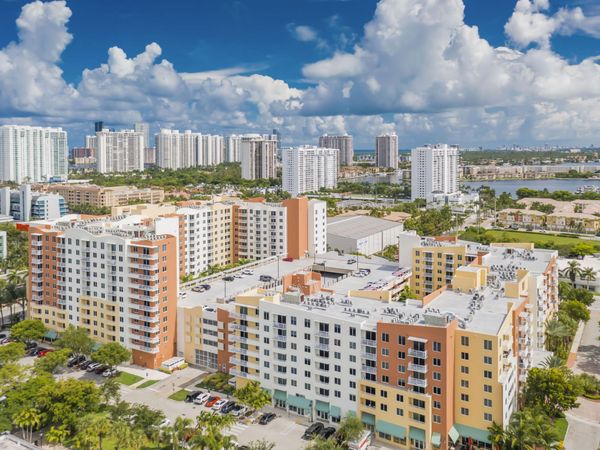 18800 NE 29th Avenue, Miami, FL 33180