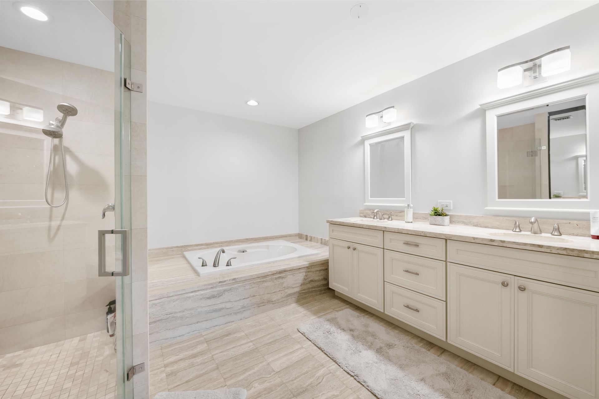 2505 Iroquois Circle, West Palm Beach, FL 33409 Photo