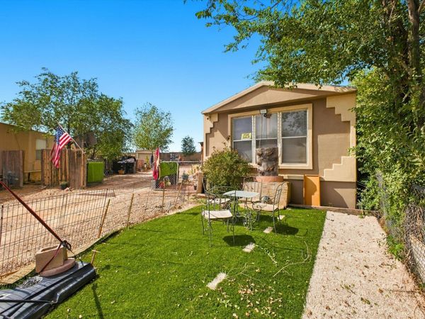 2911 Ervien Lane SW, Unit 16, Albuquerque, NM 87121