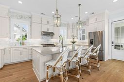 206 Foundry Street photo 4