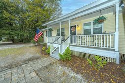 1240 Camellia Road photo 4