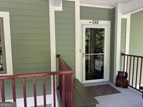 284 Banister Drive, Unit 302, Clayton, GA 30525