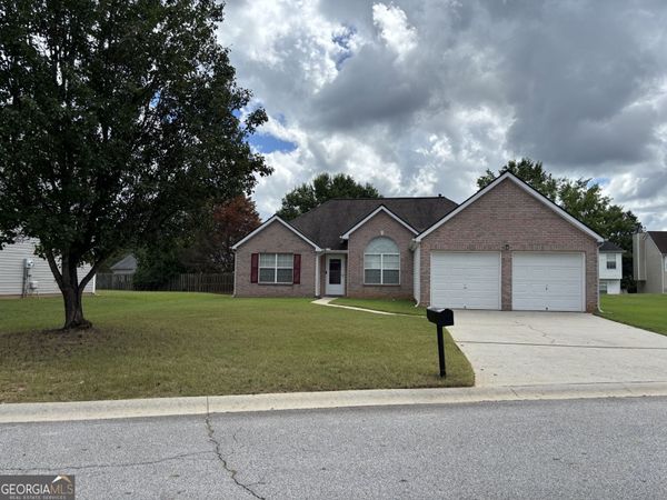 11943 Spring Lake Way, Fayetteville, GA 30215