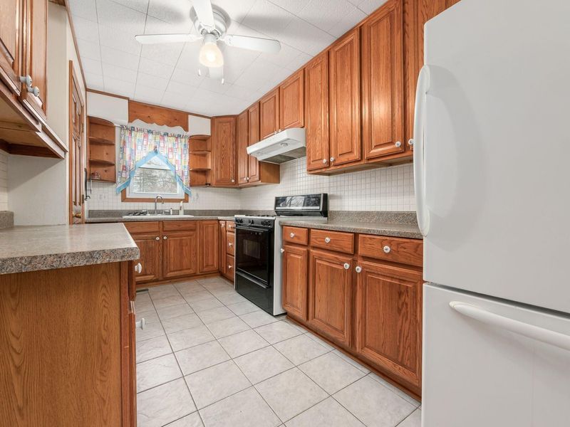 1907 Sale Road, Columbus, OH 43224 Photo 16