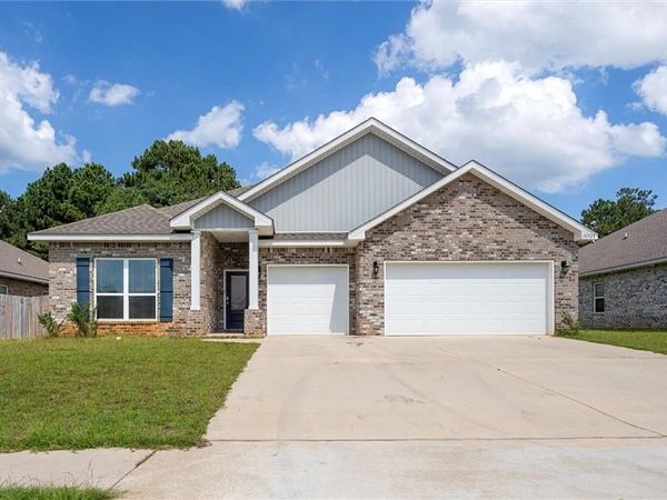 10528 Redland Street N, Mobile, AL 36695