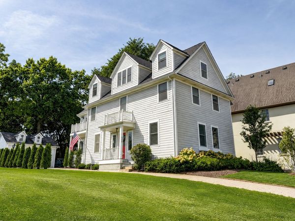 303 Park Avenue, Clarendon Hills, IL 60514