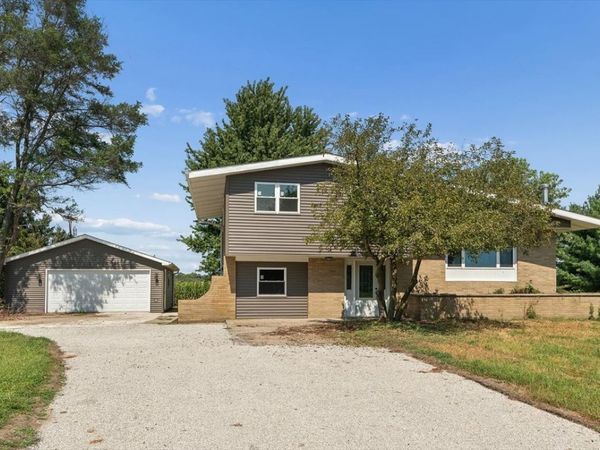 1188 E 3300 N Road, Chebanse, IL 60922