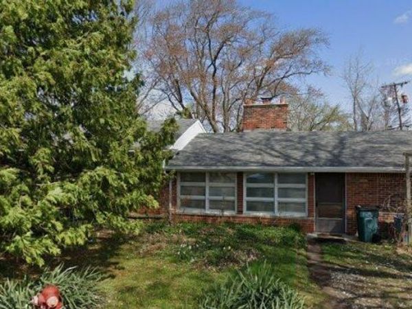 1073 Kelley Street, Troy, Mi 48083