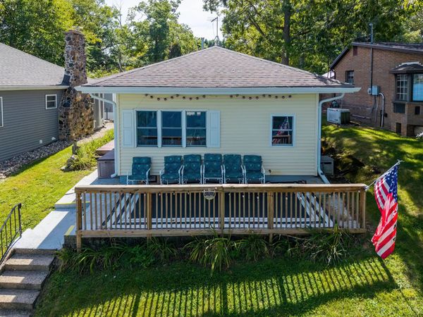 9045 E 480 S, Wolcottville, IN 46795