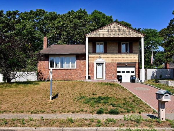 36 E Willow Street, Selden, NY 11784