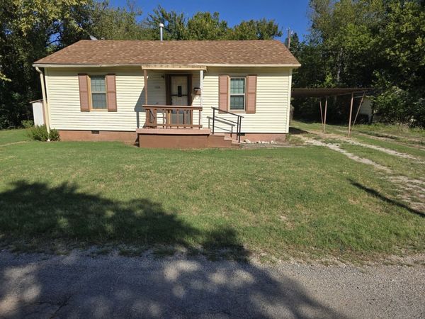 1104 8th Street, Pawnee, OK 74058