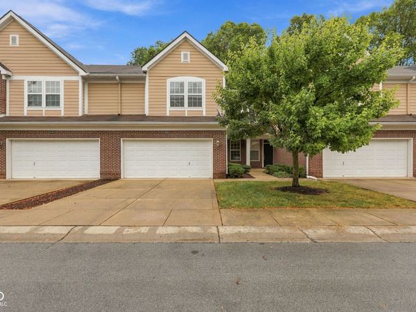 5675 Brownstone Drive , Indianapolis, IN 46220