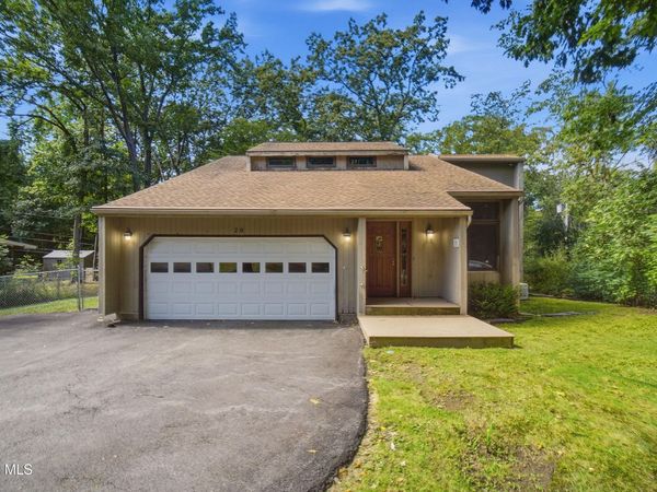 20 W Skyview Drive, Cohoes, NY 12047