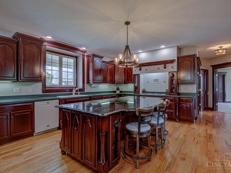 4962 Thomas Road, Wayne Township, OH 45067 Photo 8
