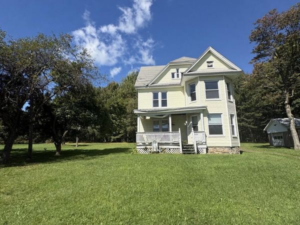 141 Salem Mountain Road , Carbondale, PA 18407