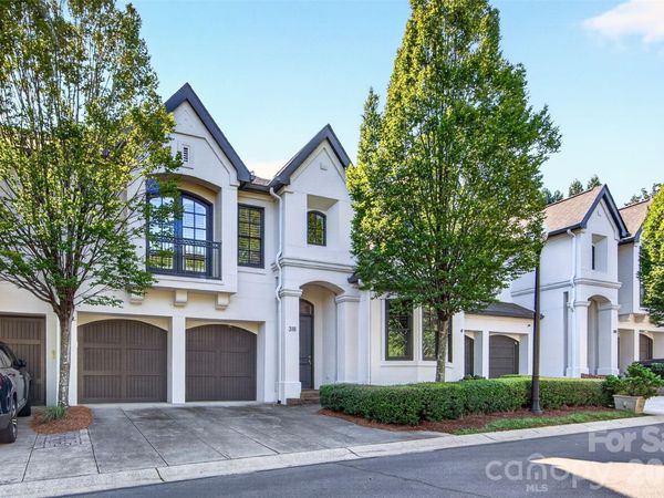 318 Wendover Heights Circle, Charlotte, NC 28211