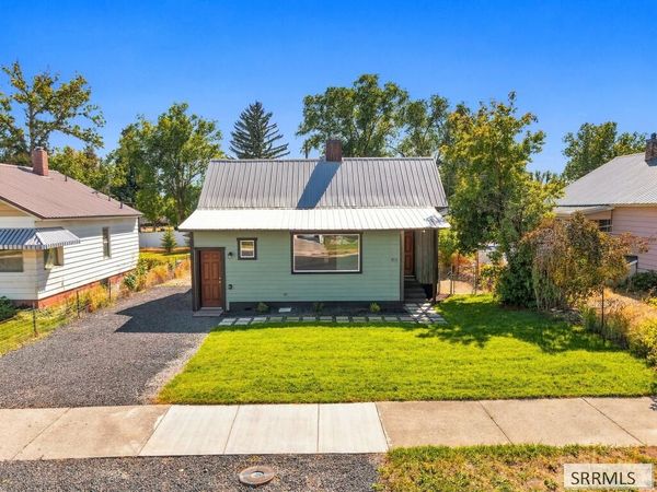 154 College Street, IDAHO FALLS, ID 83402