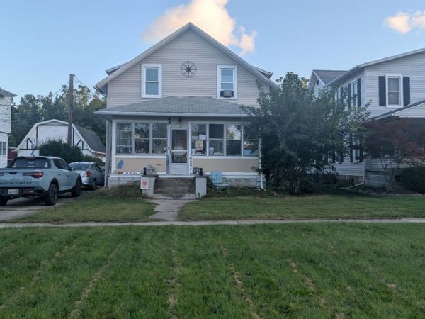 411 E 4th Street, Port Clinton, OH 43452