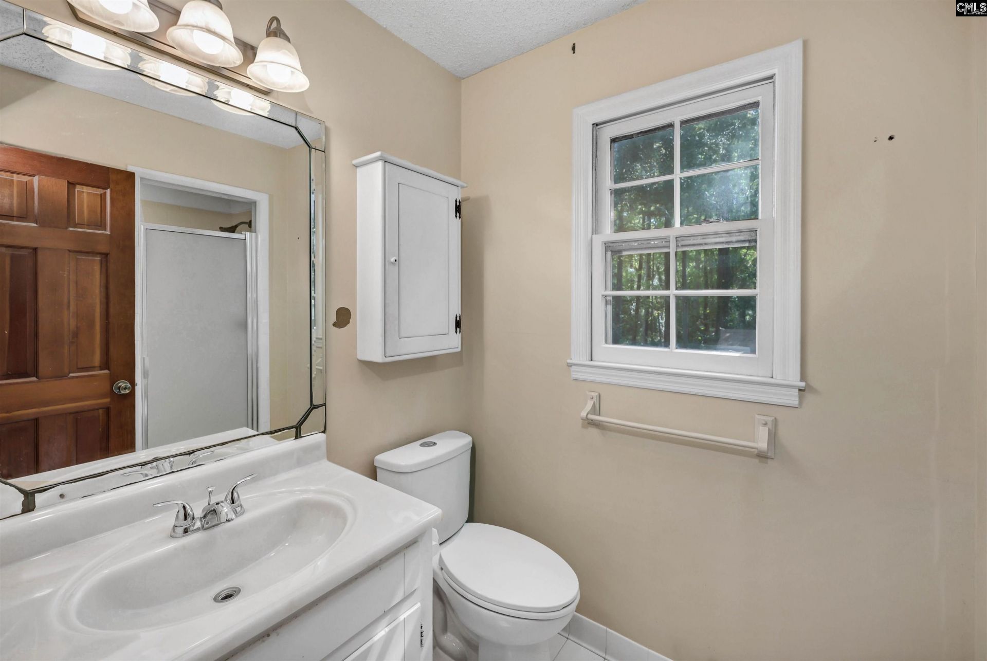 1817 Woodvalley Drive Photo 12