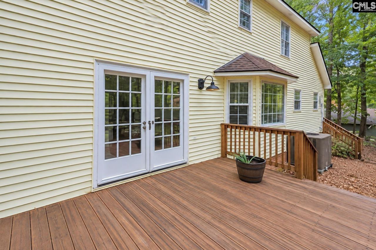 1817 Woodvalley Drive Photo 22