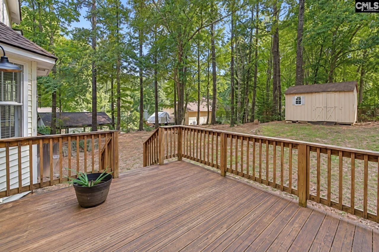 1817 Woodvalley Drive Photo 23