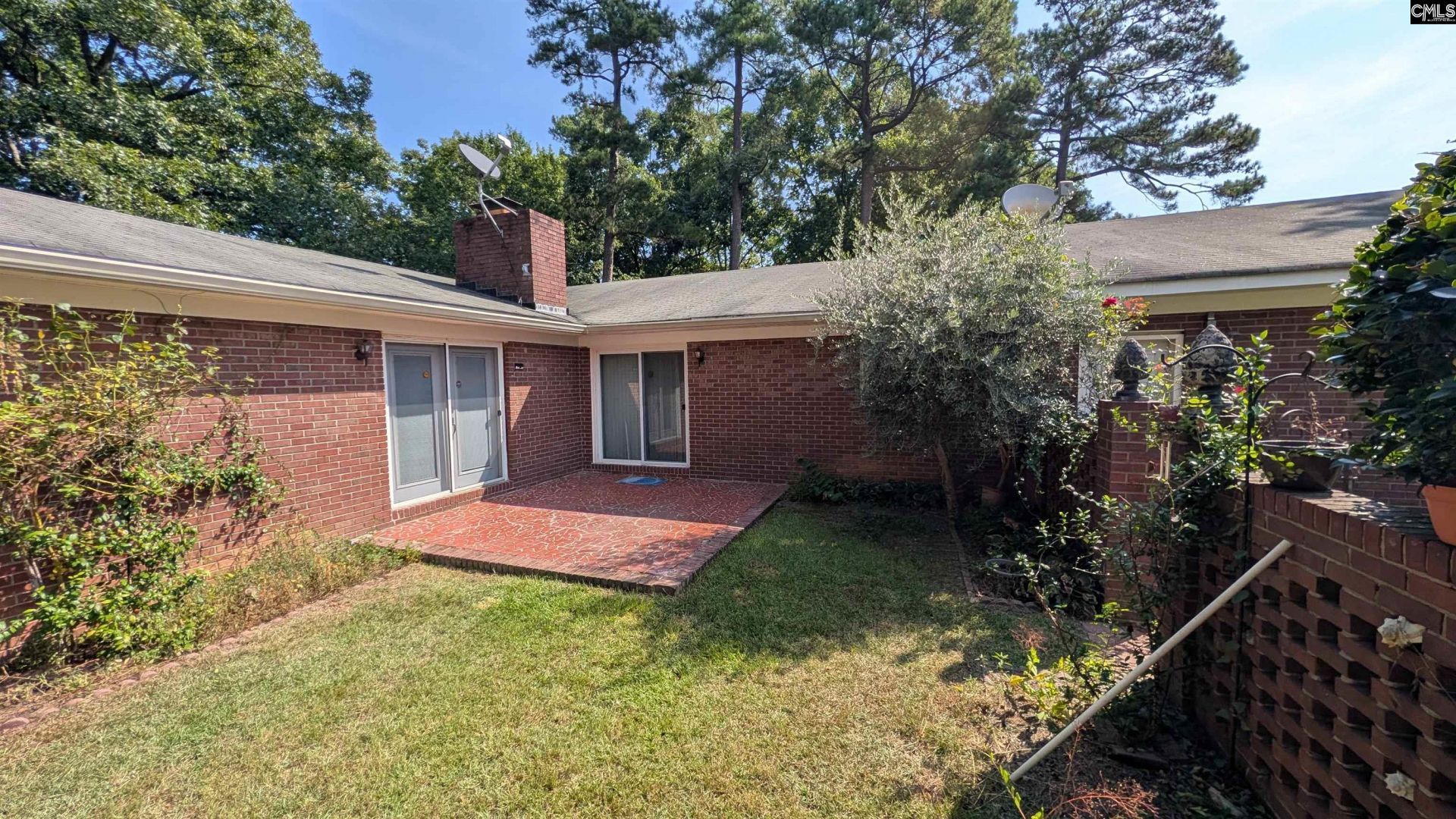 1800 Holly Hill Drive  Photo 11