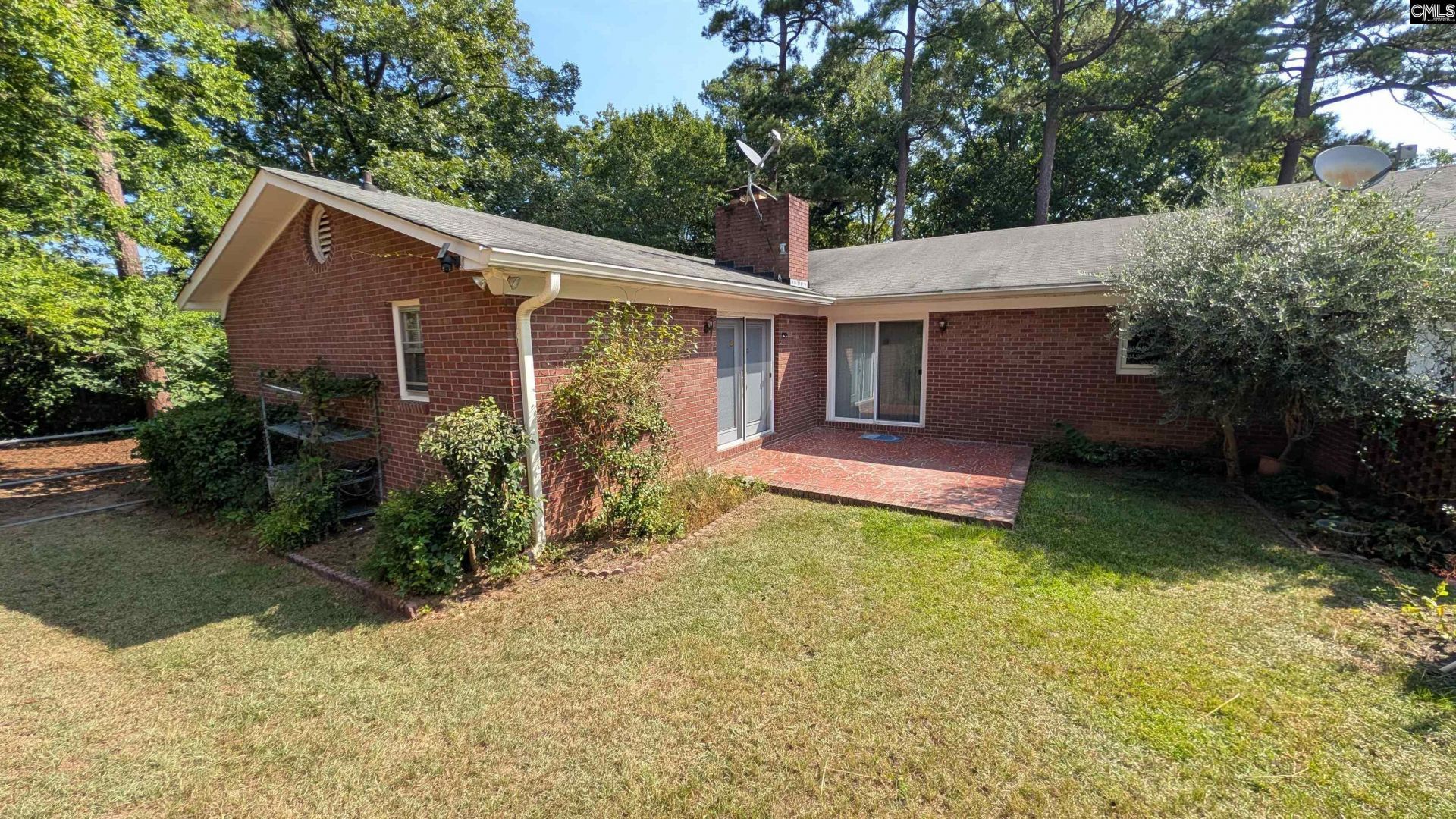 1800 Holly Hill Drive  Photo 12