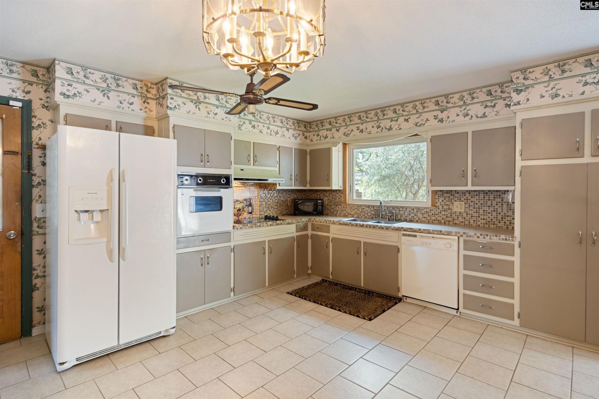 1800 Holly Hill Drive  Photo 22